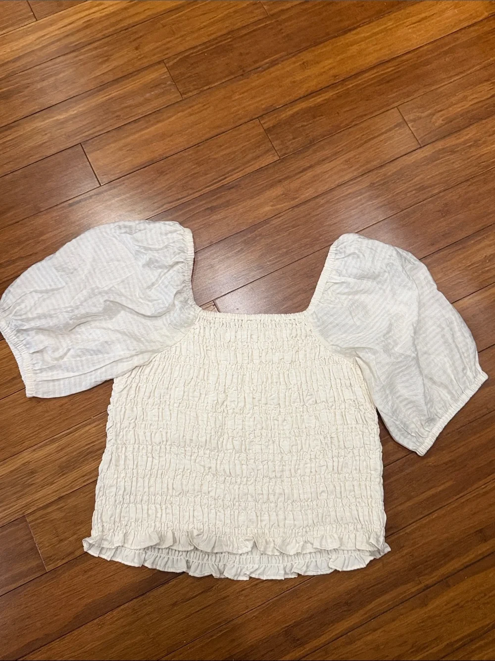 NWOT Old Navy Smocked Puff-Sleeve Women's Top - Cream XL